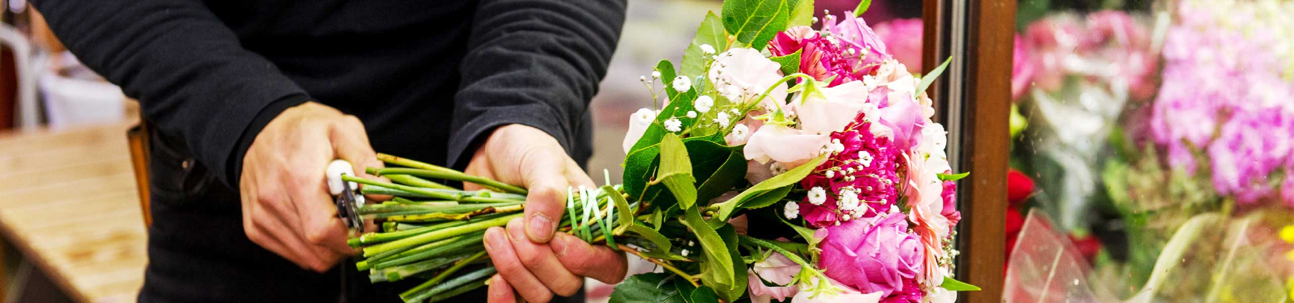 大阪でスタンド花、お祝いの花 花花(はなか)